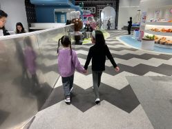-MINI MARS KIDS CLUB亲子家庭中心(长宁天山店)