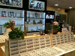 -MiRi眼镜连锁·蔡司·尼康控优点合作店(莘庄店)