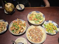 -Cuc Gach Quan Restaurant