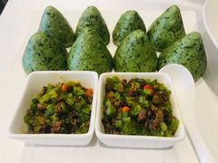 小炒黄牛肉配荠菜窝窝-江仙雅居(苏州桥店)