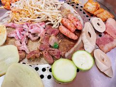 -陈叉子钢盆烤肉(中原万达店)