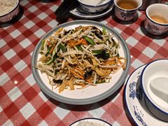 -老郑家东北春饼(龙悦居店)