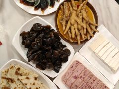 -彭记铁锅肥肠(东四总店)