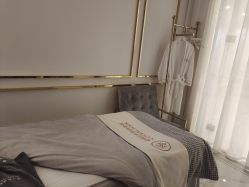 -初颜品佑肌肤管理