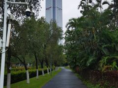 -万绿园