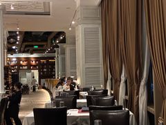 -哈布斯扒房(华发商都店)