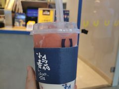 -春丽小马(济南恒隆广场店)