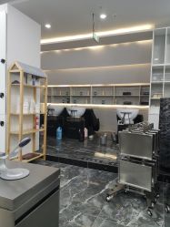 店内环境-B·F·T百菲特形象设计沙龙