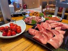 -金刚山黑牛炭火自助烤肉(西大望路店)