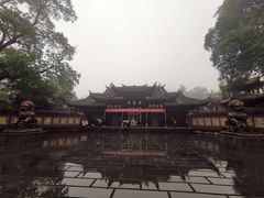 -峨眉山报国寺