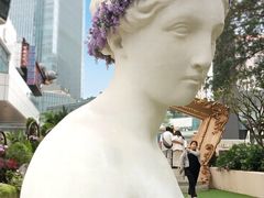 -中航城君尚购物中心