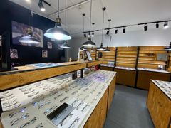-罗伯特眼镜·蔡司官方授权(罗湖国贸店)