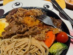 -豪客嘉族·麦尼顿西餐厅(乐福天下店)