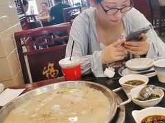 -老来福·非遗酸汤兔(凯旋路店)