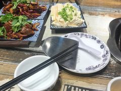 -燚店·铁板鱼蛙·烤肉·烤串(北新桥店)