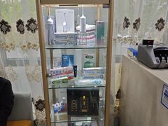 -茂菊口腔连锁(浦东南路店)
