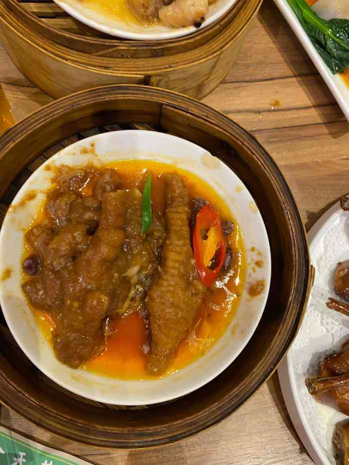 点有好味(百联曲阳店)-"商场活动全场68折,中午就和同事一起便餐.