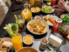 -Cuc Gach Quan Restaurant