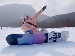 -济南卧虎山滑雪场