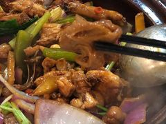 -胡须佬鸡煲四季火锅(龙珠大道店)
