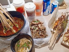 -杭州西湖湖滨银泰亚朵酒店