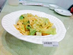 炝炒圆白菜-东四民芳餐厅(世茂工三店)
