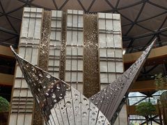 -上海滴水湖皇冠假日酒店