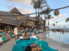 -FINNS Beach Club
