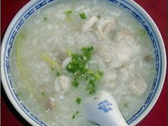 -布衣侯粥道馆(苍梧路店)