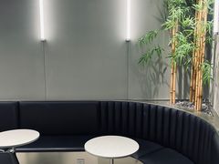 -M Stand(成都COSMO店)
