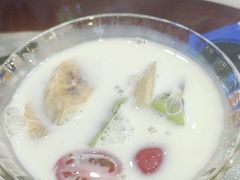 -广信牛奶甜品世家(台东店)