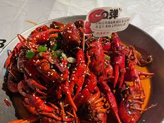 -巴厘龙虾·榜首油焖大虾(音乐学院·沿江酒馆店)