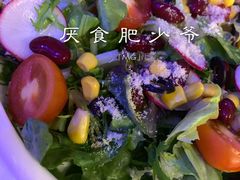 -樱花里音乐餐吧·牛扒椰子鸡(东圃店)