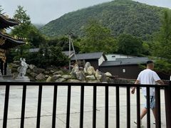 -冕宁灵山寺