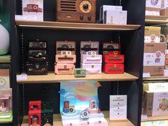 -泡泡玛特POPMART(杭州乐堤港店)