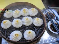 蟹黄汤包-四季美汤包(户部巷店)