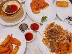 干炒牛河-香港百合居(LCM置汇旭辉广场店)