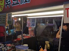 -六合夜市