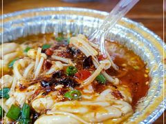 -花儿姐与战哥的美食档