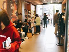 等位区-茶颜悦色(花园道店)