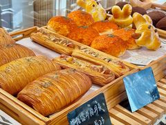 -焙丽拾光(麦凯乐直营店)