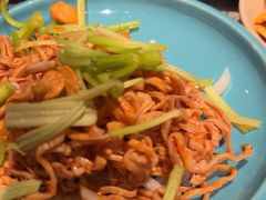 -老牌坊云南鱼豆花火锅(哈西万达店)