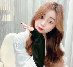 -AYO SALON
