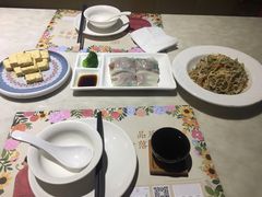 -隆隆金大茶楼(地王广场店)