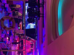 -巴特餐饮6加1音乐餐吧·新疆菜