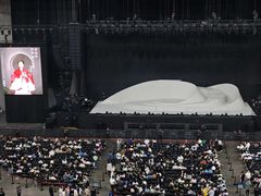 -成都金融城演艺中心