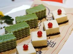 四喜点心拼盘-馋遇江南·精致湖景雅宴(东方之门店)