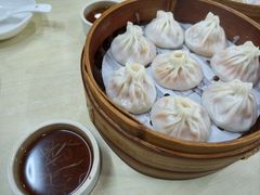 -莱莱小笼·乔艾