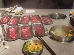-张哞哞·鲜切牛肉自助火锅(高德置地店)
