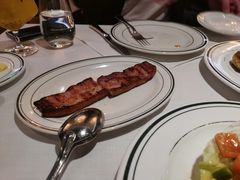 -Wolfgang’s Steakhouse 沃夫冈牛排馆(上海白玉兰广场店)